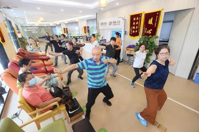 新华全媒+丨擘画全民健身新蓝图 助力健康中国正当时--解读《关于构建更高水平的全民健身公共服务体系的意见》